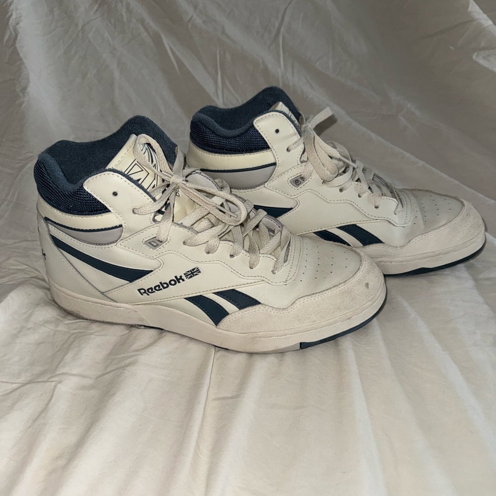 Reebok BB 4000 2 Mid ‘Vintage Chalk Hoops Blue’